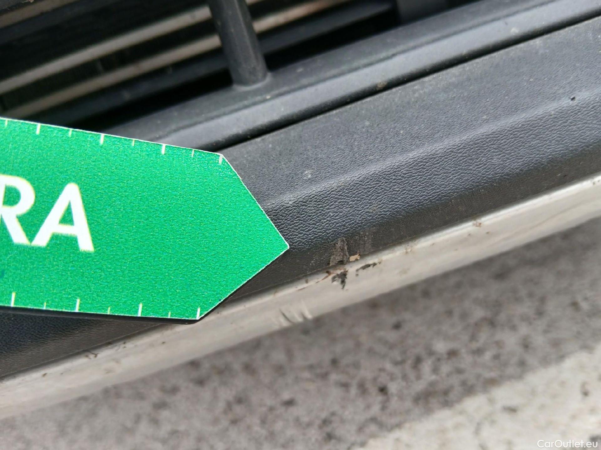  Volvo  XC 40 VOLVO XC40 / 2021 / 5P / todoterreno 1.5 T5 Recharge PHEV Plus Bright Auto #9