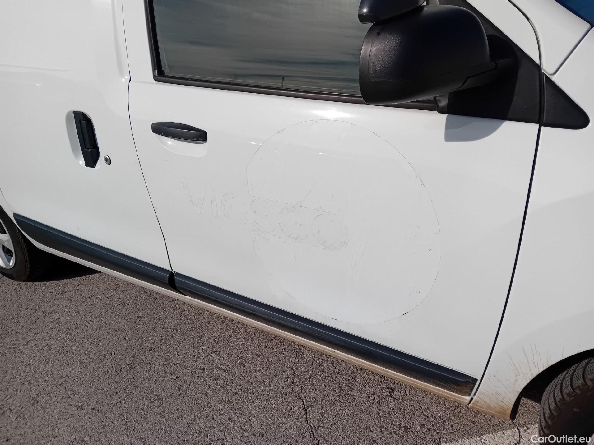  Dacia  Dokker DACIA  VU 4p 1G furgón derivado de Van Ambiance dCi 66kW (90CV) EU6 #28