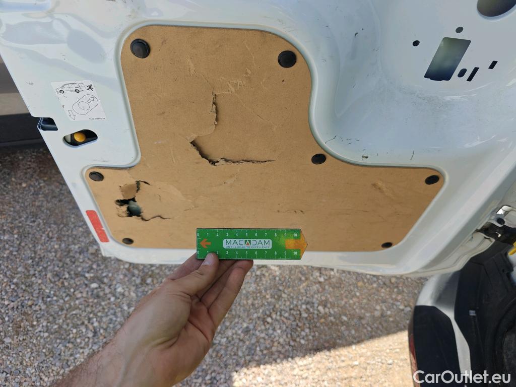  Ford  Transit FORD  Courier/2014/4P/furgón der.turis Van 1.5 TDCi 56kW Trend #23