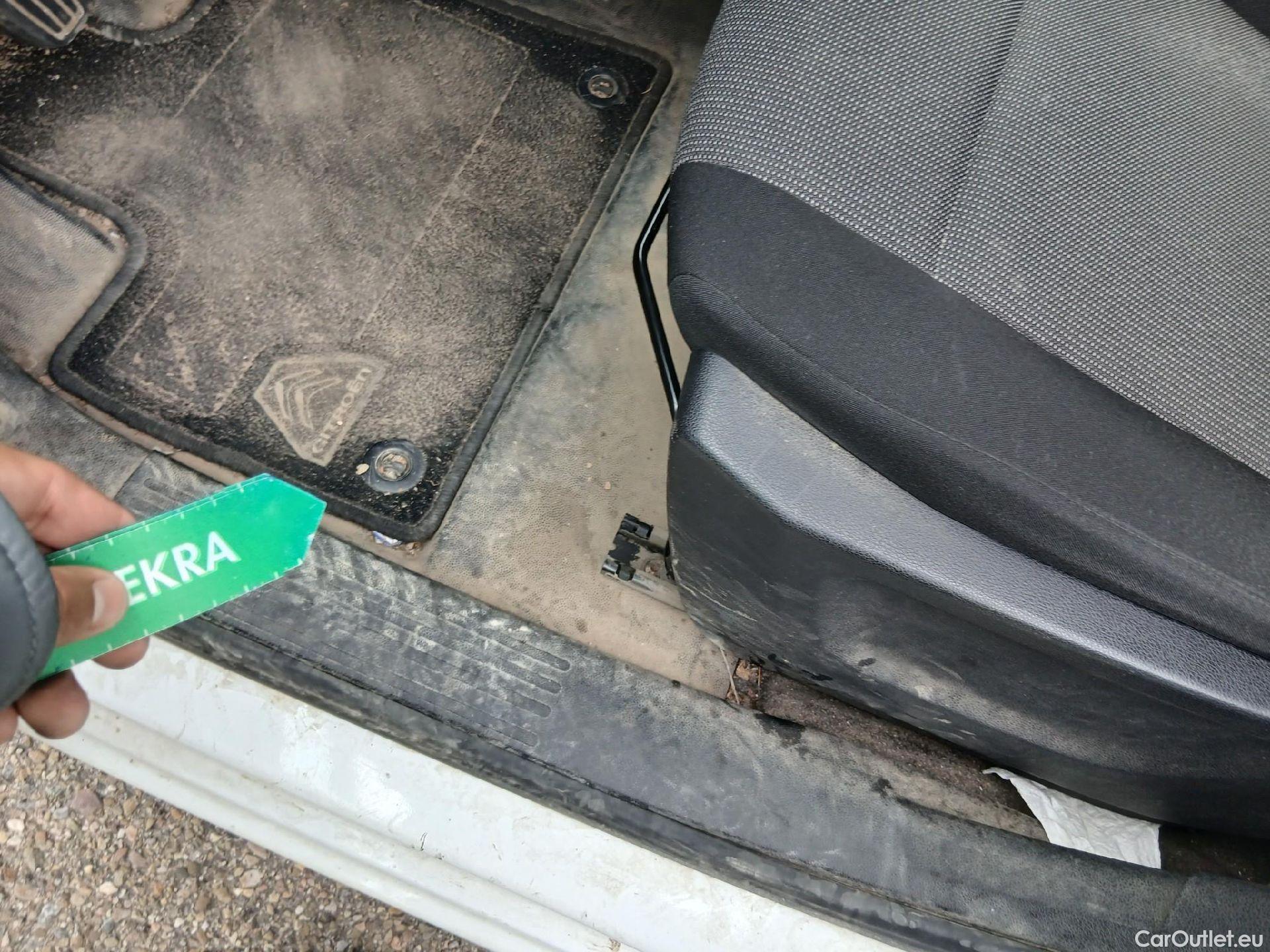  Citroen  Berlingo CITROEN  / 2018 / 3P / furgón derivado de turismo Talla M BlueHDi 100 CONTROL #6