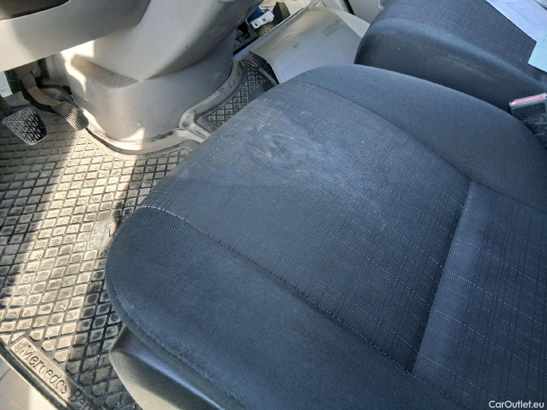  Mercedes  Sprinter MERCEDES-BENZ  / 2013 / 4P / furgón 311 CDI MEDIO 3.5T T. ALTO #4