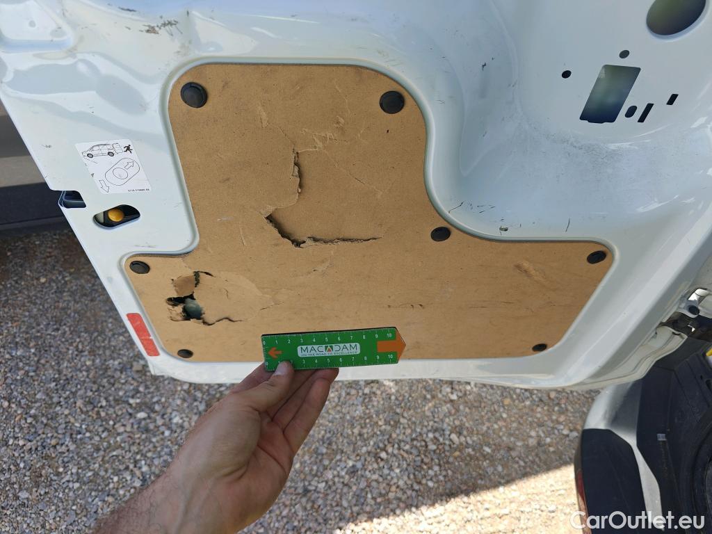  Ford  Transit FORD  Courier/2014/4P/furgón der.turis Van 1.5 TDCi 56kW Trend #24