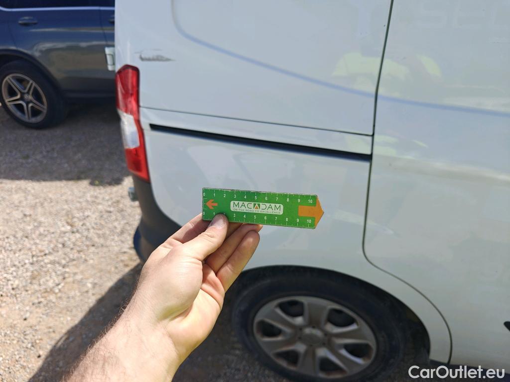  Ford  Transit FORD  Courier/2014/4P/furgón der.turis Van 1.5 TDCi 56kW Trend #79