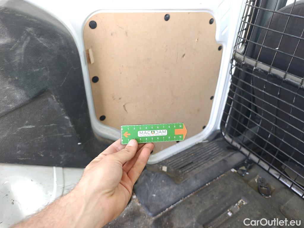  Ford  Transit FORD  Courier/2014/4P/furgón der.turis Van 1.5 TDCi 56kW Trend #67