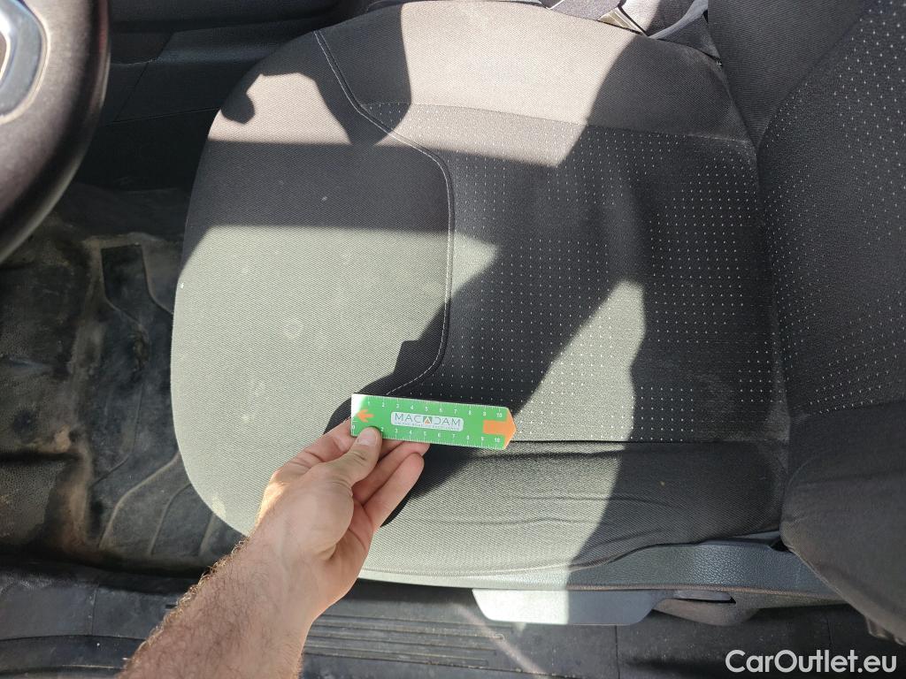  Ford  Transit FORD  Courier/2014/4P/furgón der.turis Van 1.5 TDCi 56kW Trend #81