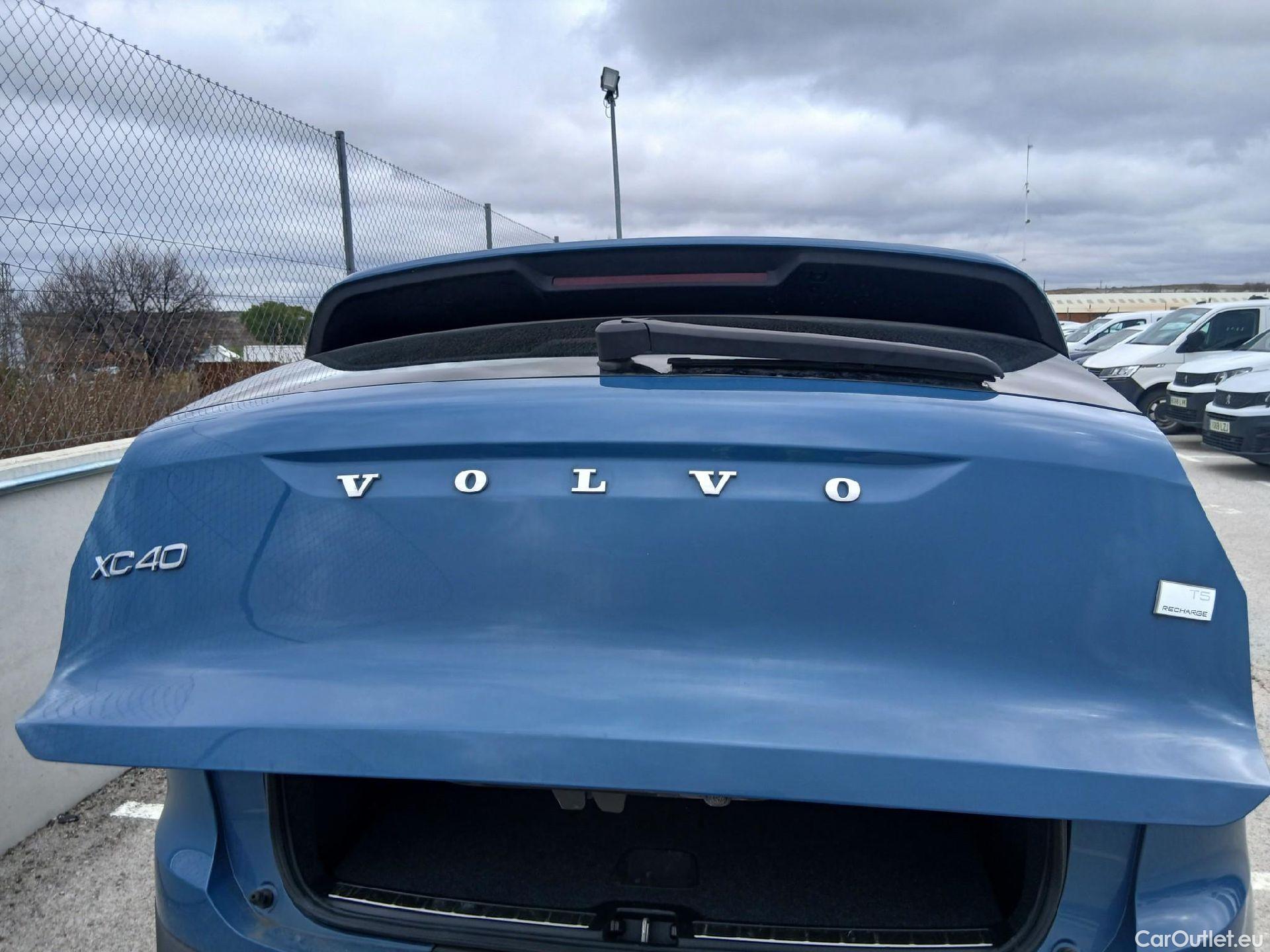  Volvo  XC 40 VOLVO XC40 / 2021 / 5P / todoterreno 1.5 T5 Recharge PHEV Plus Bright Auto #19