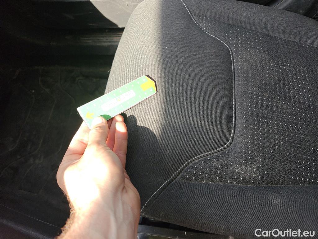  Ford  Transit FORD  Courier/2014/4P/furgón der.turis Van 1.5 TDCi 56kW Trend #47