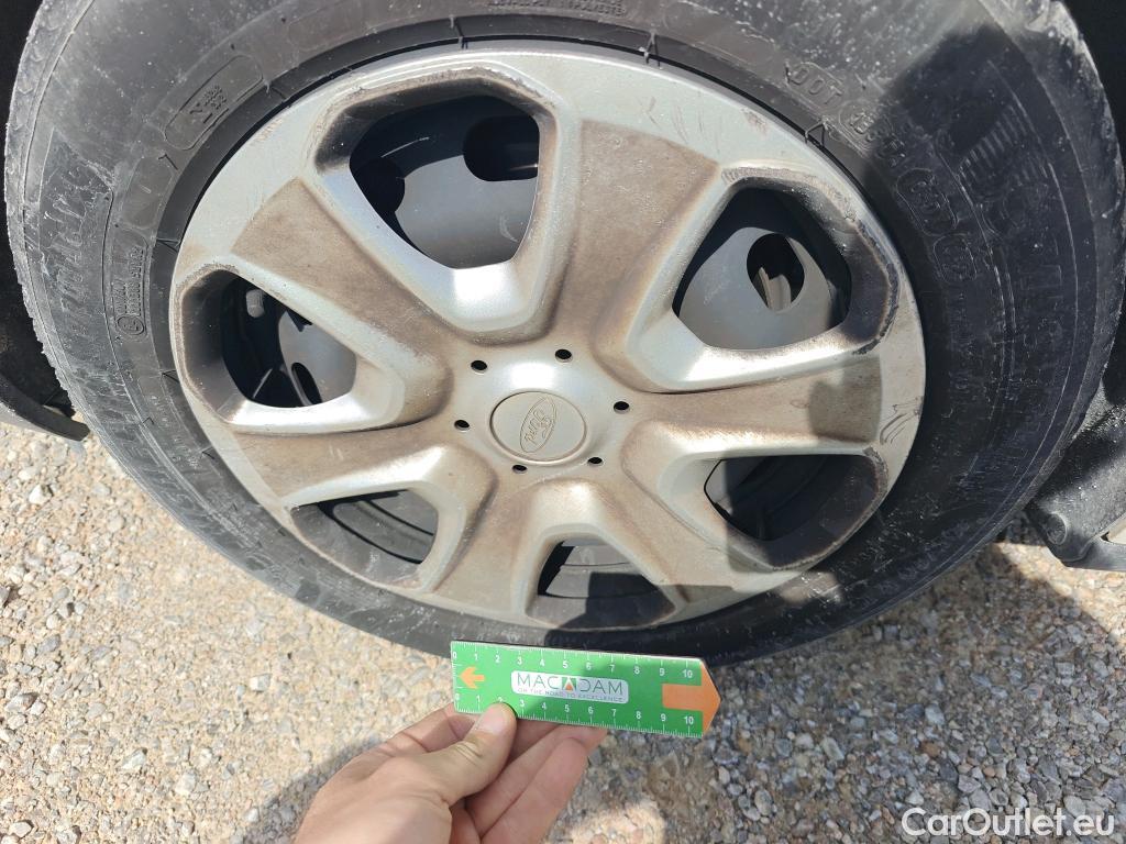  Ford  Transit FORD  Courier/2014/4P/furgón der.turis Van 1.5 TDCi 56kW Trend #69