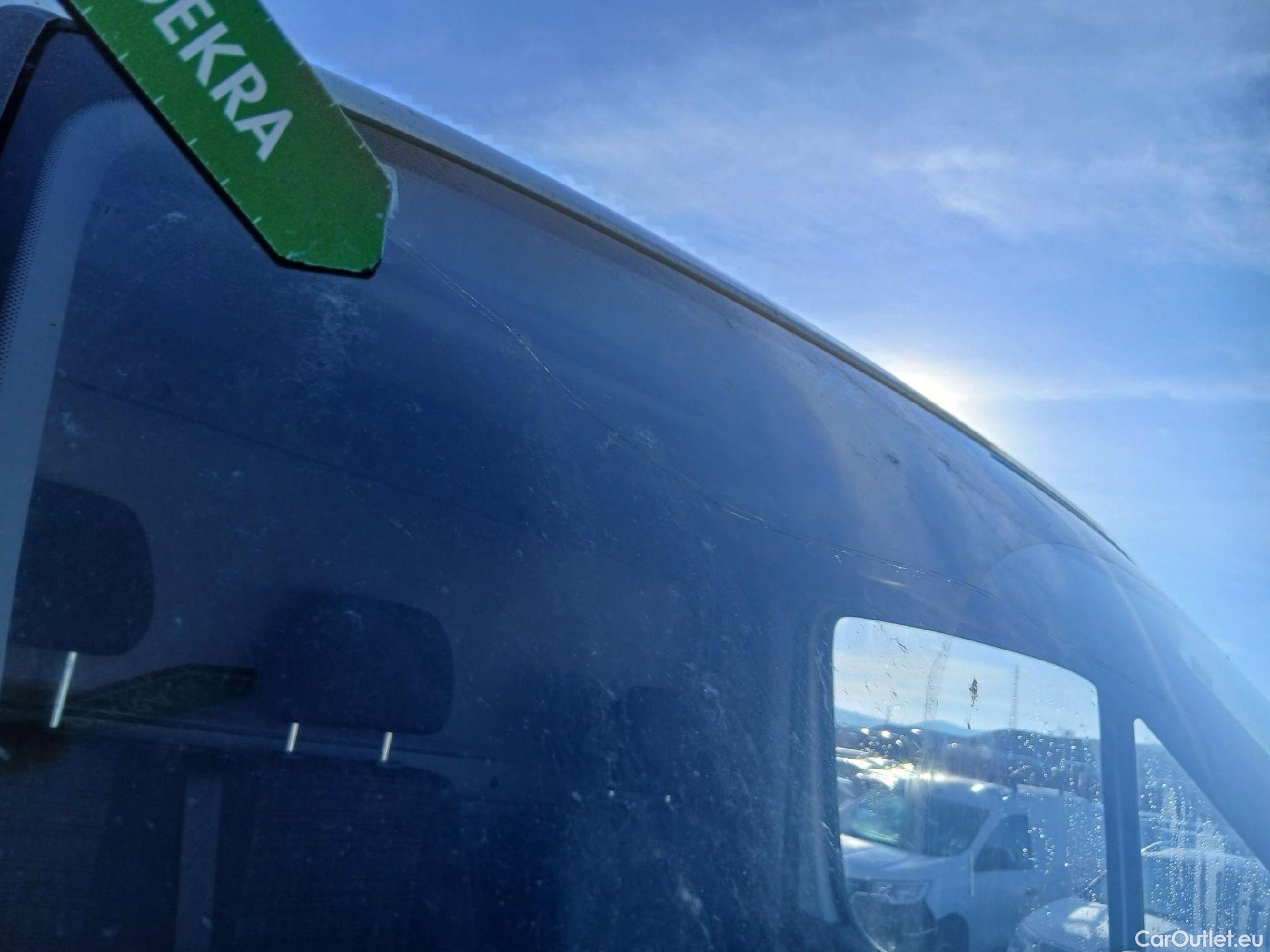  Mercedes  Sprinter MERCEDES-BENZ  / 2013 / 4P / furgón 311 CDI MEDIO 3.5T T. ALTO #5