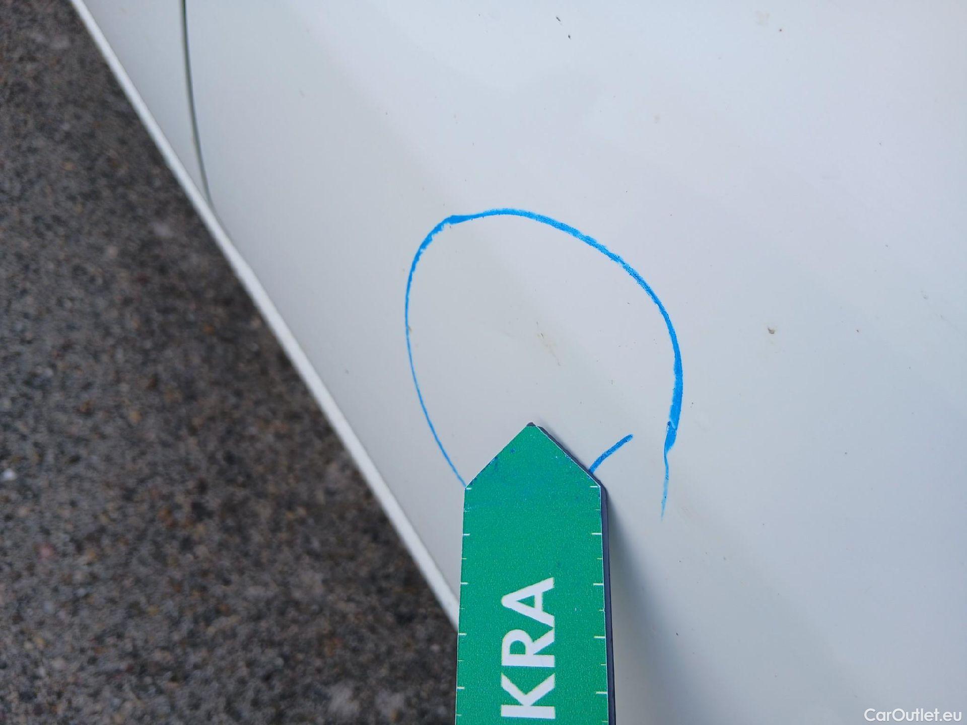  Ford  Ranger FORD  VU 4p 6G pickup 2.2 TDCi 118kW 4x4 Doble Cab. XL S/S #20