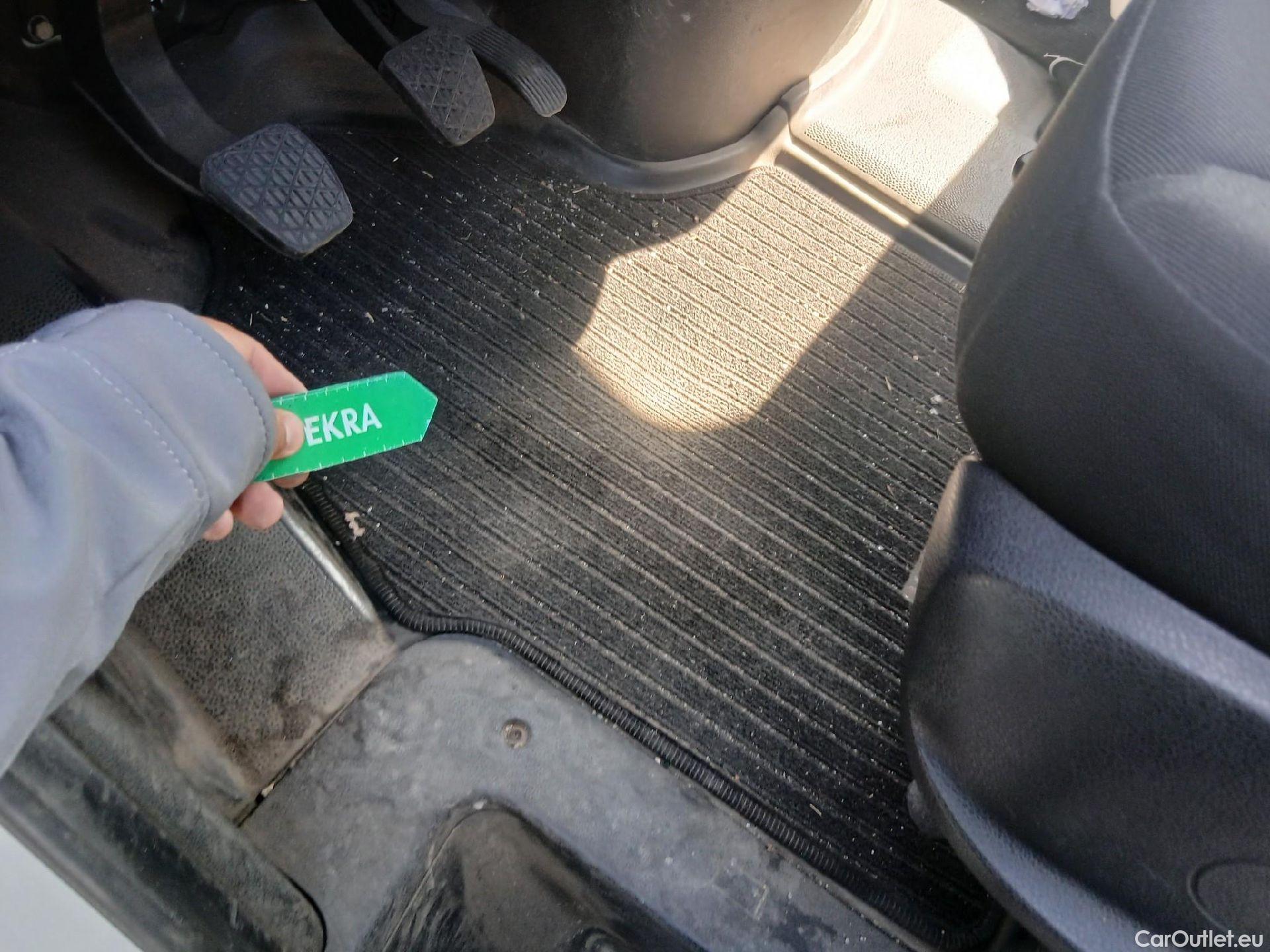  Mercedes  Sprinter MERCEDES-BENZ  / 2018 / 4P / furgón 316 CDI LARGO L 3.5T T.ALTO #8