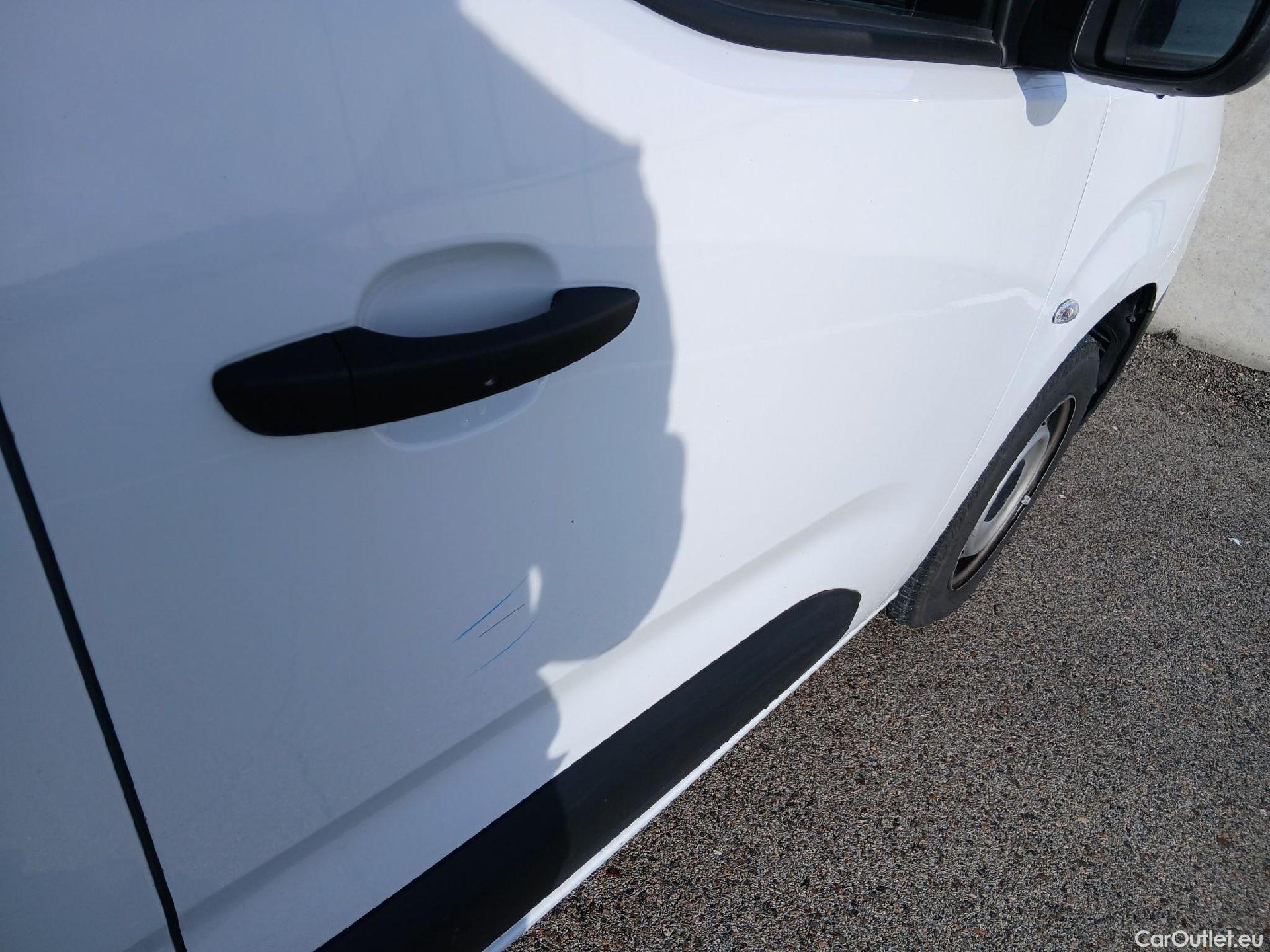  Citroen  Berlingo CITROEN  / 2018 / 4P / furgón derivado de turismo Talla M BlueHDi 100 #30