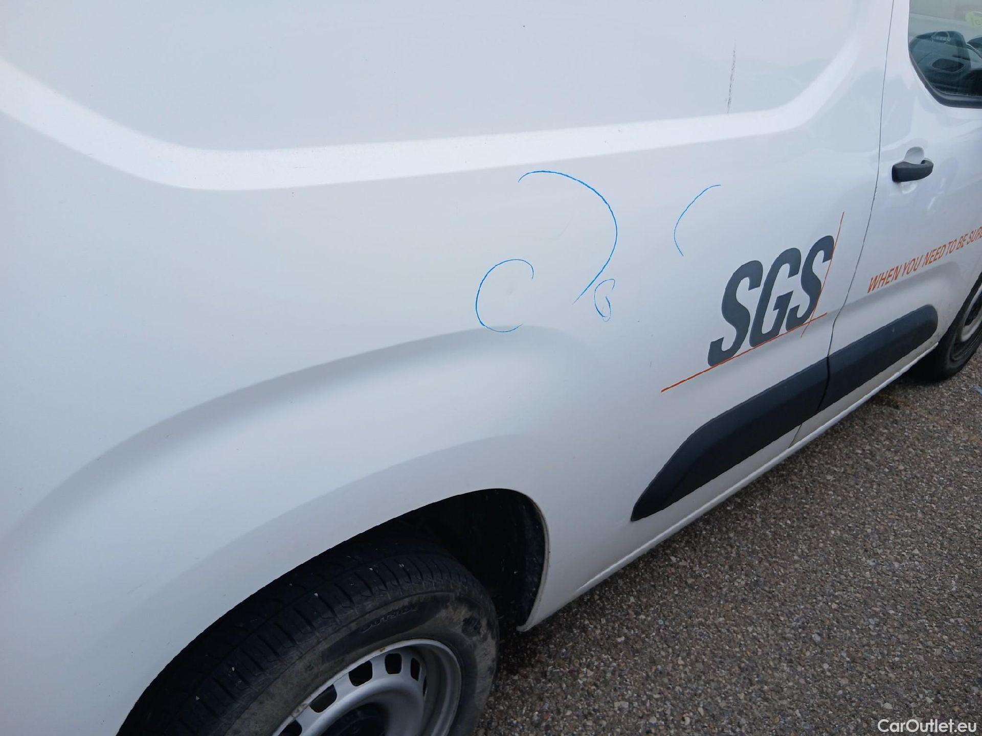  Citroen  Berlingo CITROEN  / 2018 / 3P / furgón derivado de turismo Talla M BlueHDi 100 CONTROL #30