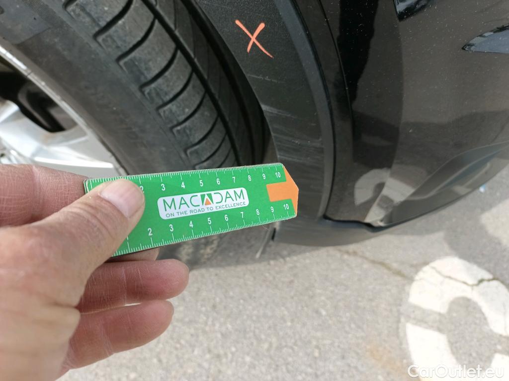  Volvo  XC 40 VOLVO XC40 / 2017 / 5P / todoterreno 2.0 B4 G Momentum Pro Auto #27