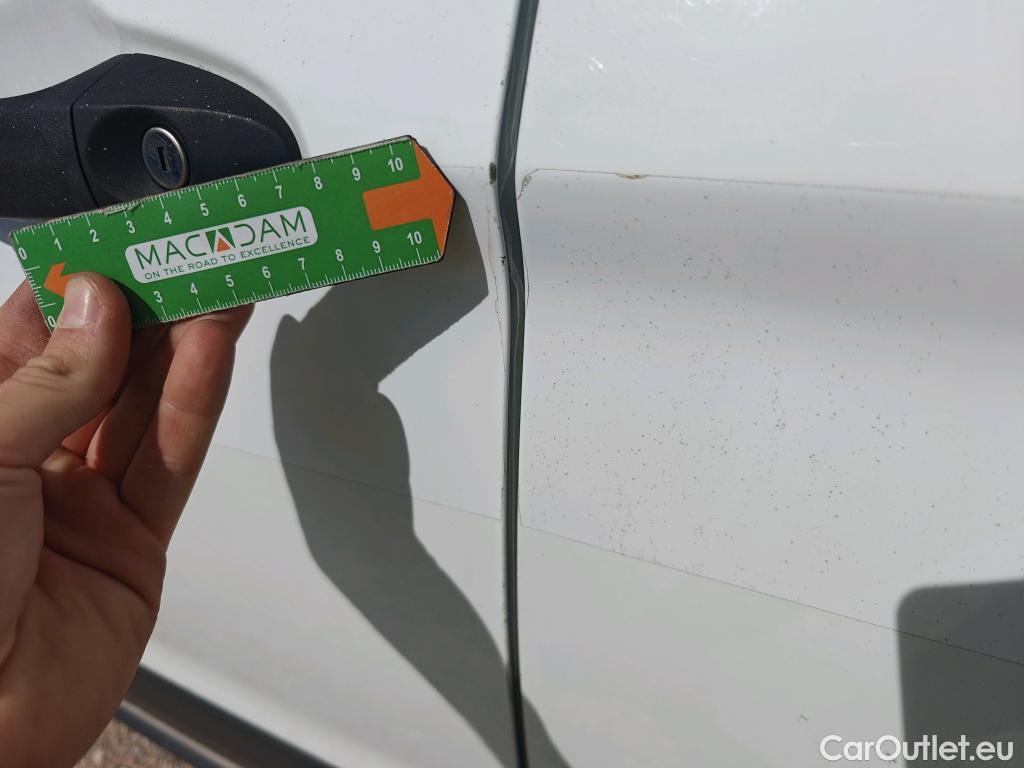  Ford  Transit FORD  Courier/2014/4P/furgón der.turis Van 1.5 TDCi 56kW Trend #35