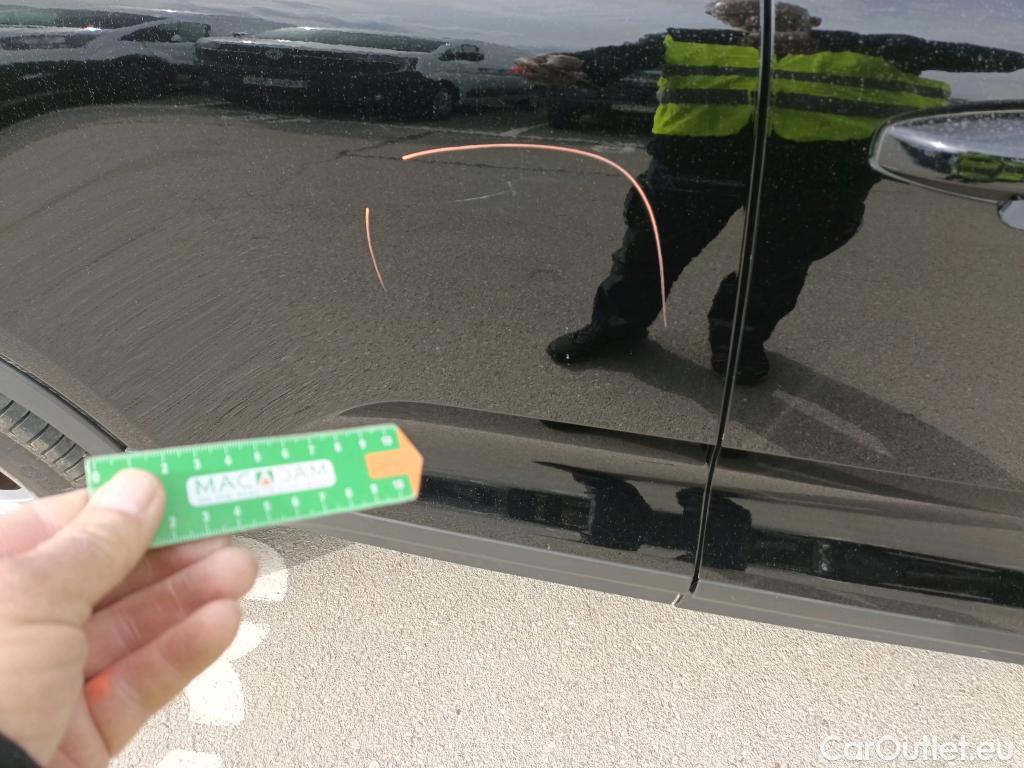  Volvo  XC 40 VOLVO XC40 / 2017 / 5P / todoterreno 2.0 B4 G Momentum Pro Auto #5