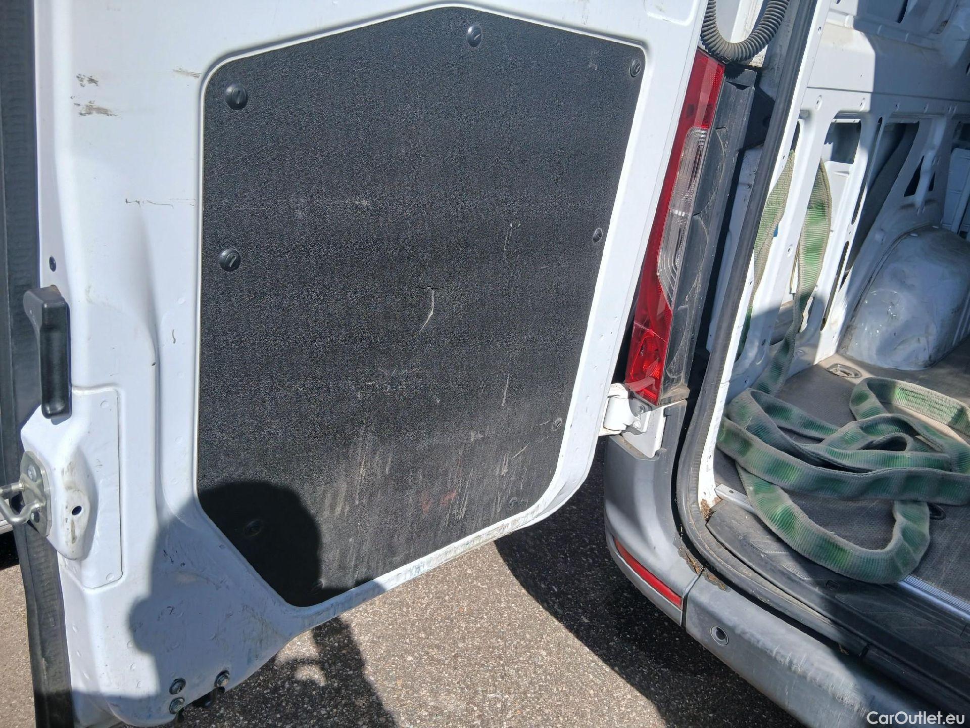  Mercedes  Sprinter MERCEDES-BENZ  / 2018 / 4P / furgón 316 CDI LARGO L 3.5T T.ALTO #4