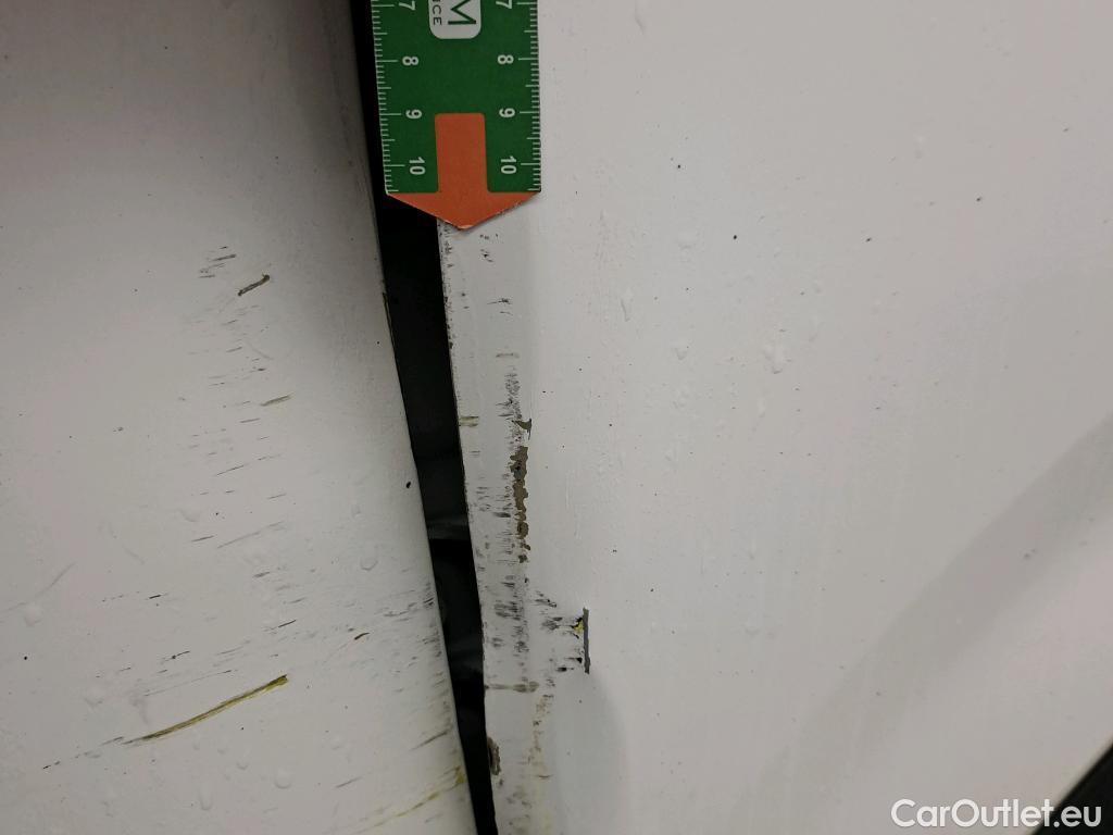  Citroen  Berlingo CITROEN  / 2018 / 4P / combi Talla M BlueHDi 100 LIVE (AC) #34