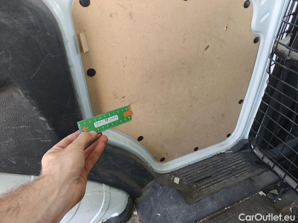  Ford  Transit FORD  Courier/2014/4P/furgón der.turis Van 1.5 TDCi 56kW Trend #68