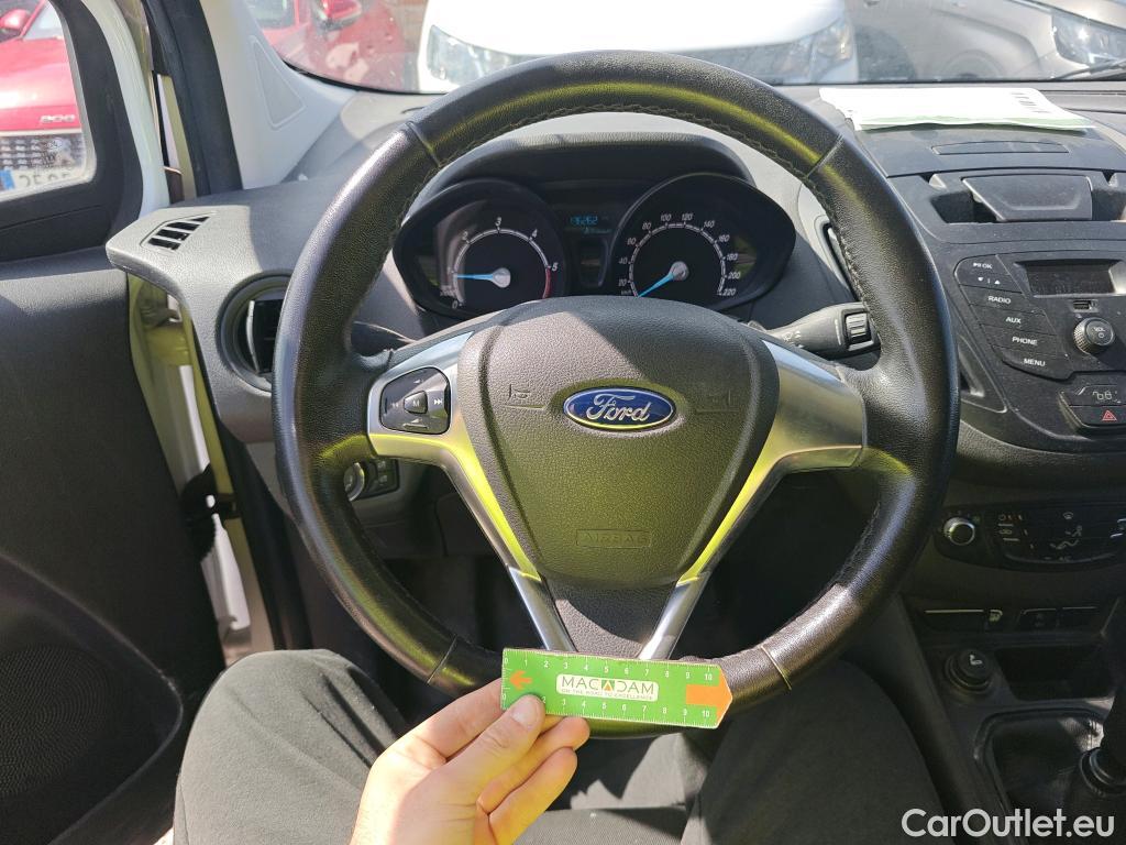  Ford  Transit FORD  Courier/2014/4P/furgón der.turis Van 1.5 TDCi 56kW Trend #65