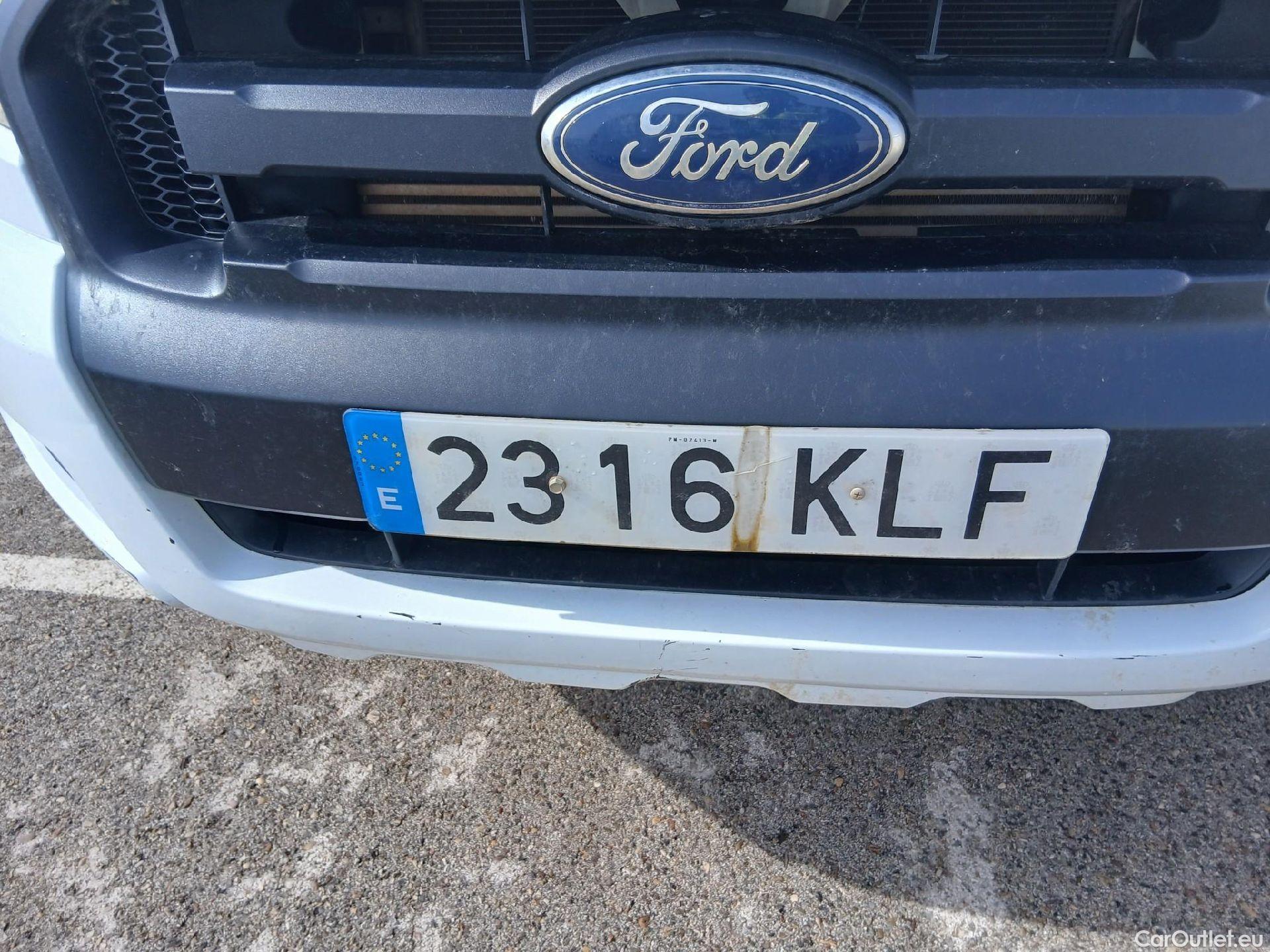  Ford  Ranger FORD  VU 4p 6G pickup 2.2 TDCi 118kW 4x4 Doble Cab. XL S/S #13