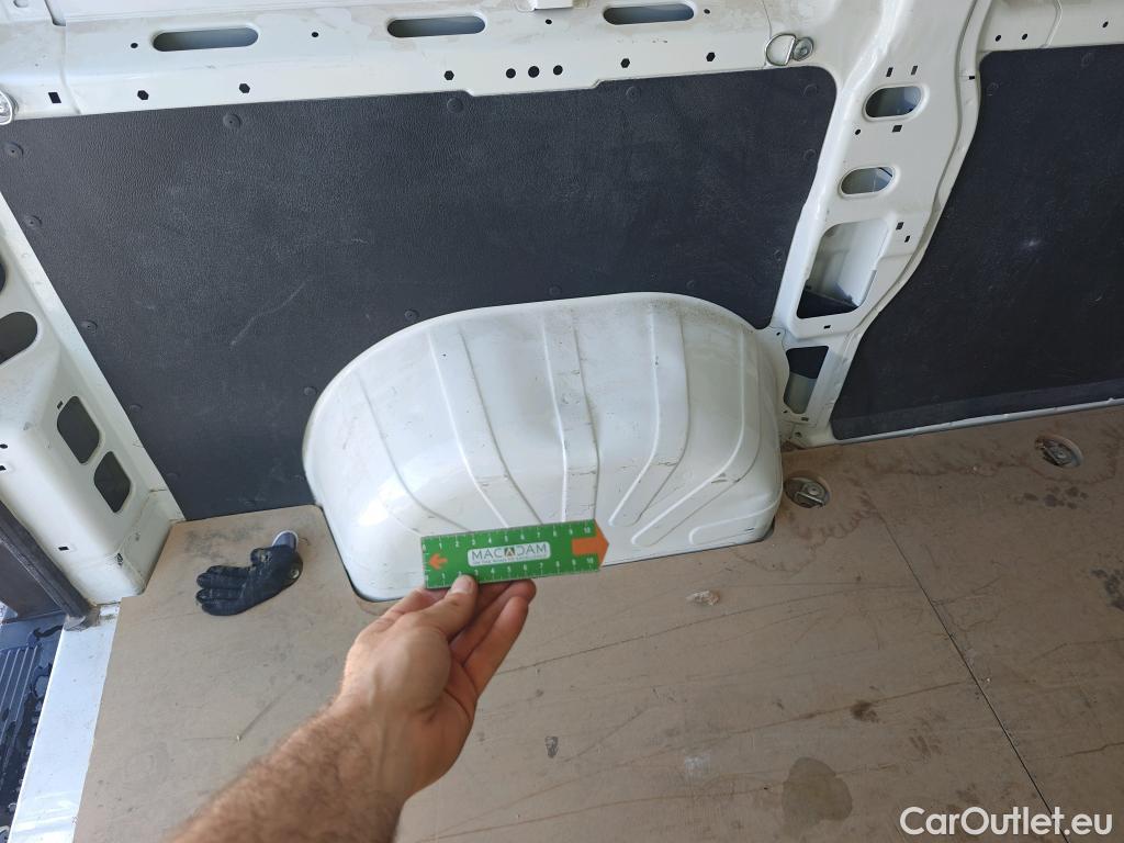  Peugeot  Boxer PEUGEOT  / 2014 / 4P / furgón Pack 330 L1 H1 BHDI 103kW (140CV) S&S #12