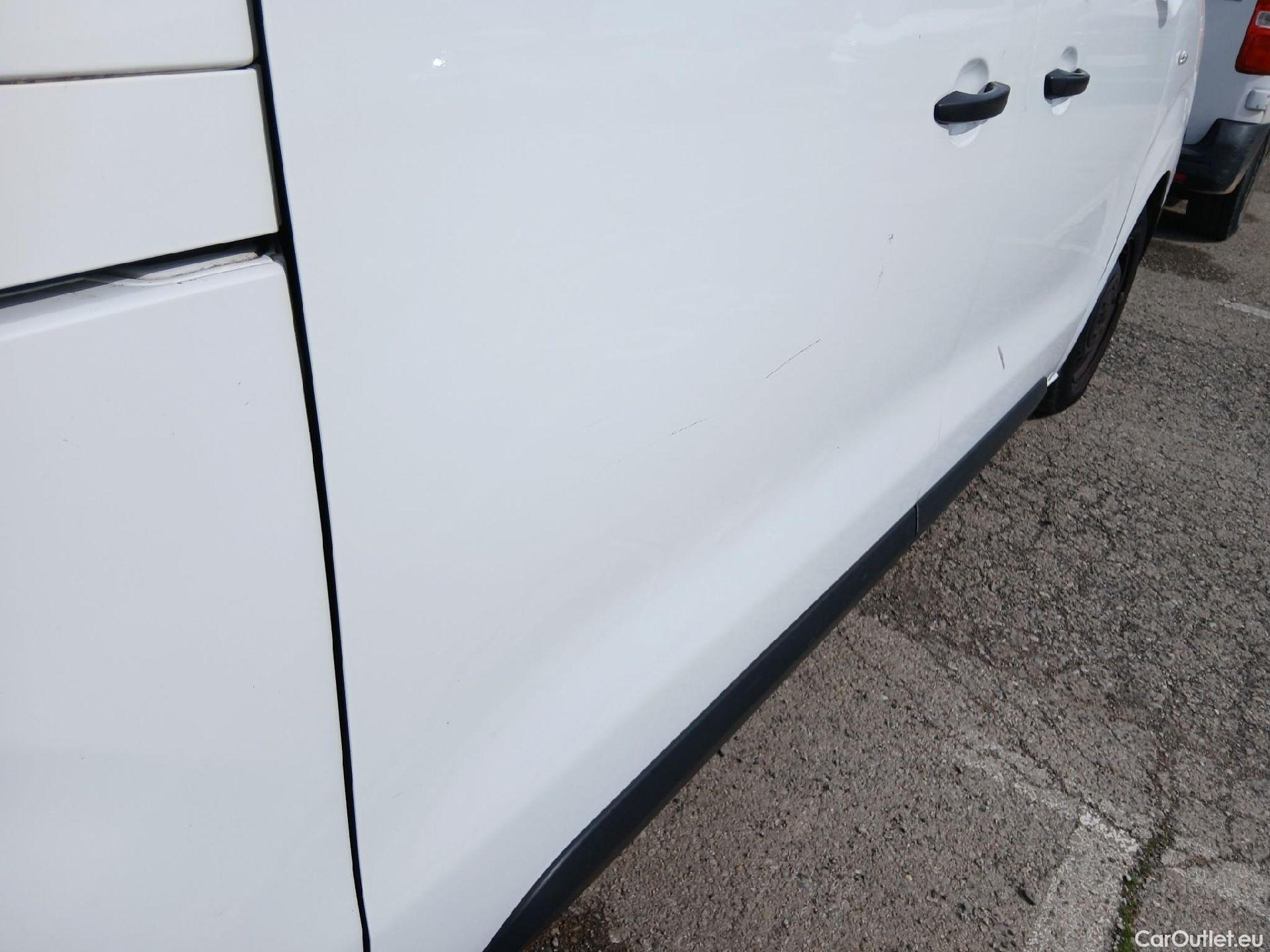  Peugeot  Expert PEUGEOT  / 2016 / 4P / furgón Furgón Premium 1.5 BlueHDi 100 Standard (AC) #27