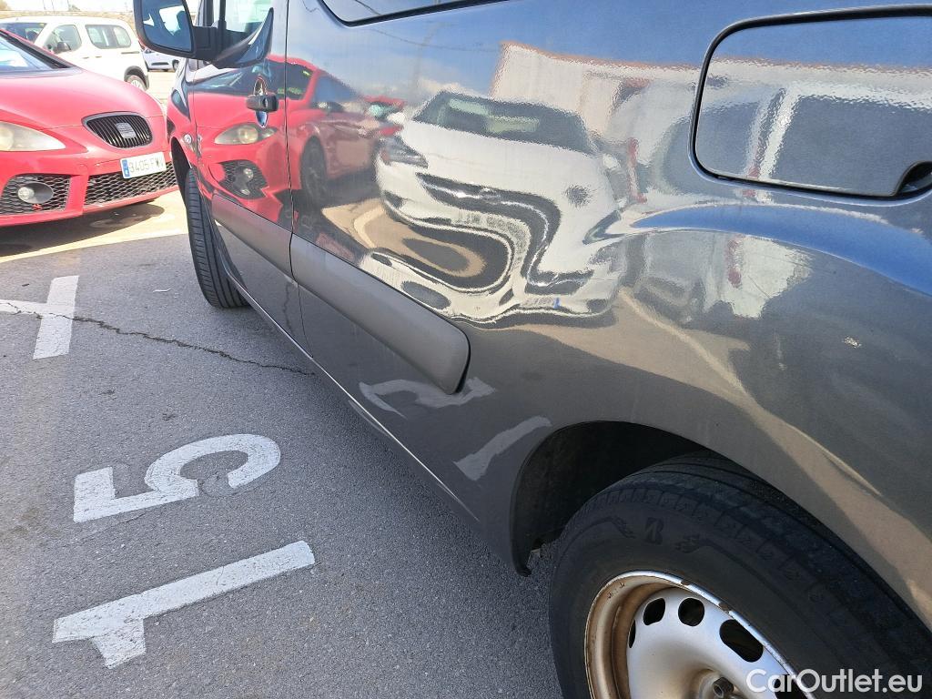  Peugeot  Partner PEUGEOT  / 2015 / 4P / combi TEPEE Access BlueHDi 1.6 HDi 73KW (100) #53