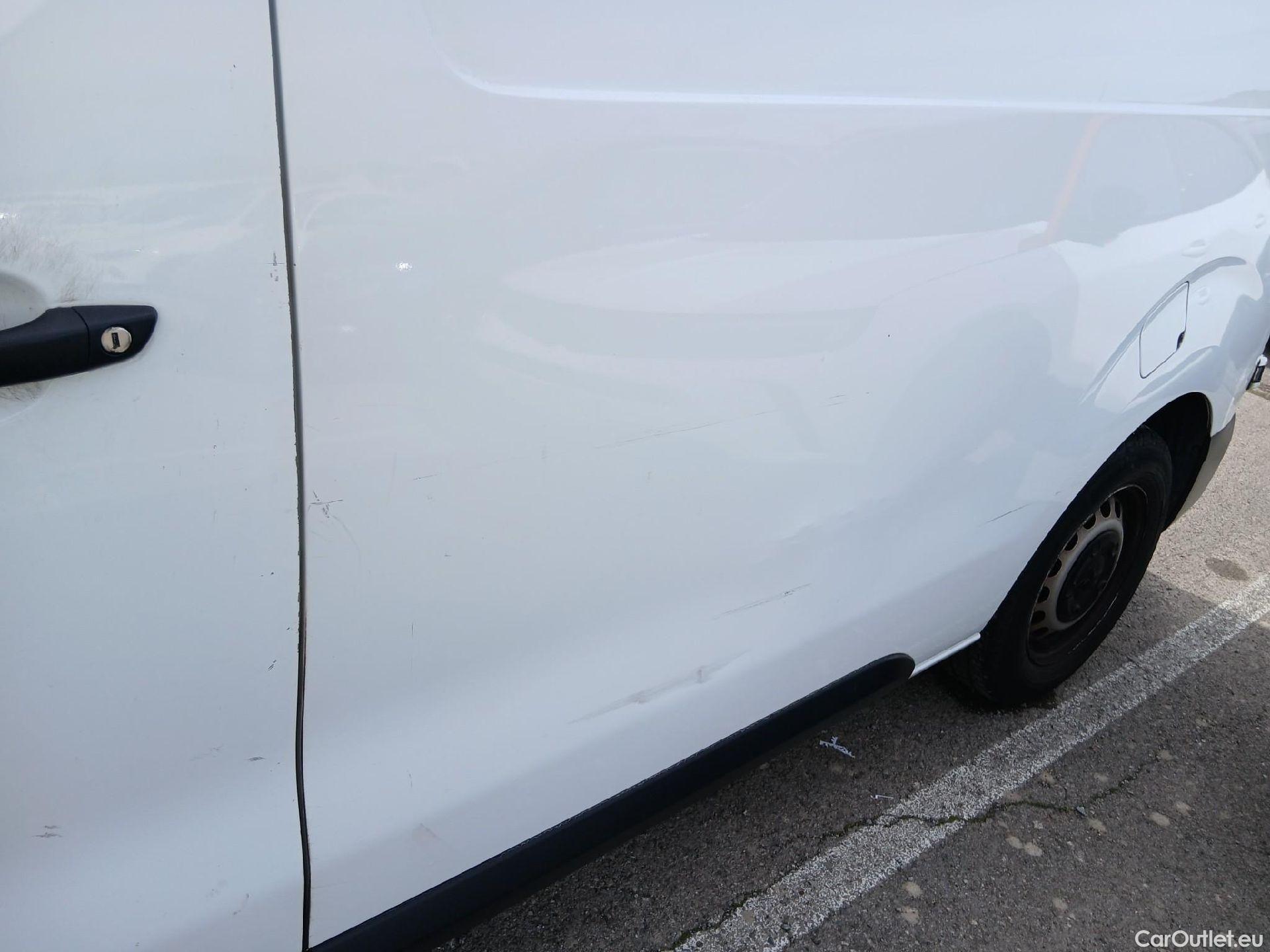  Peugeot  Expert PEUGEOT  / 2016 / 4P / furgón Furgón Premium 1.5 BlueHDi 100 Standard (AC) #18