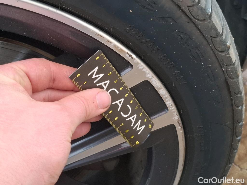  Bmw  Serie 1 Série 1 Berline 118 i Lounge 1.5 140CV BVA7 E6dT #43