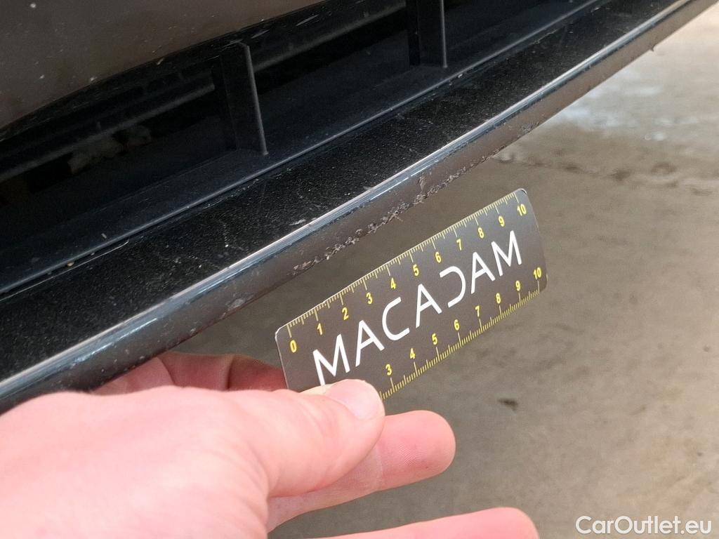  Audi  A4  Avant 30 TDI Business Line 2.0 TDI 135CV BVA7 E6d #2