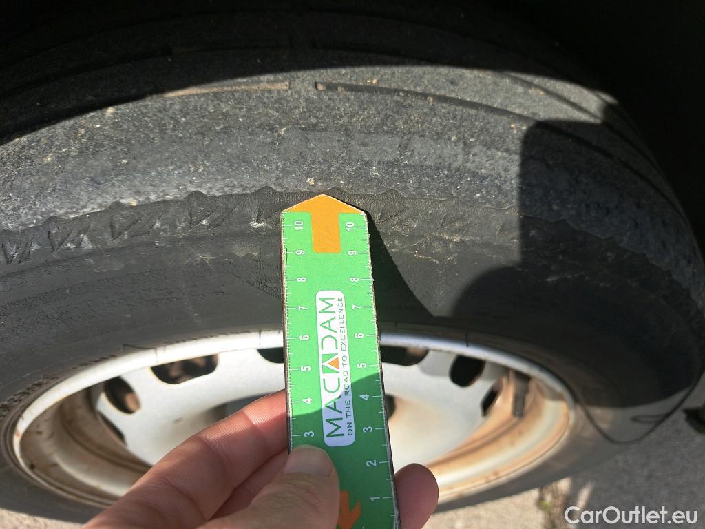  Peugeot  Partner PEUGEOT  / 2015 / 4P / combi TEPEE Access BlueHDi 1.6 HDi 73KW (100) #40