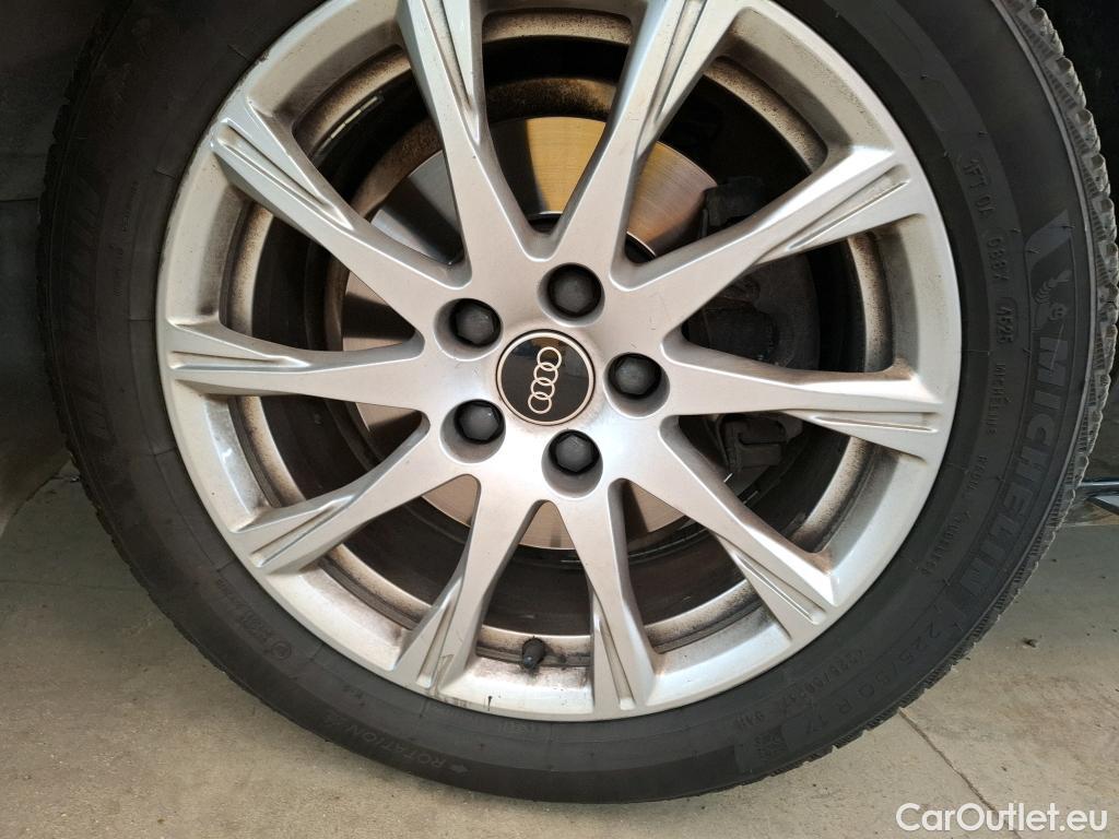  Audi  A4  Avant 30 TDI Business Line 2.0 TDI 135CV BVA7 E6d #14