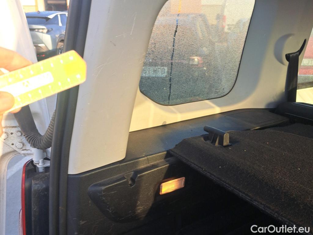  Peugeot  RIFTER PEUGEOT  / 2018 / 5P / combi Active Pack Business Std. BlueHDi 100 #45