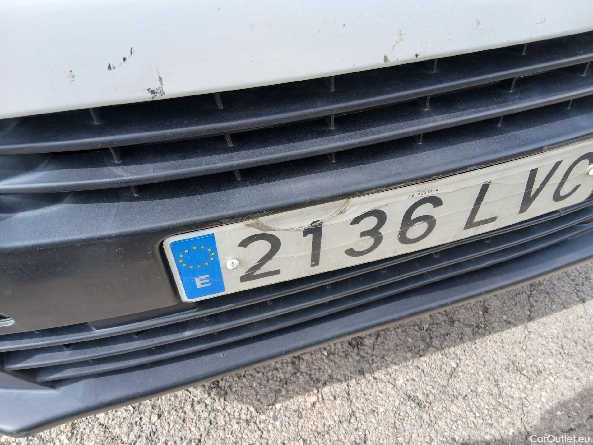  Peugeot  Expert PEUGEOT  / 2016 / 4P / furgón Furgón Premium 1.5 BlueHDi 100 Standard (AC) #10