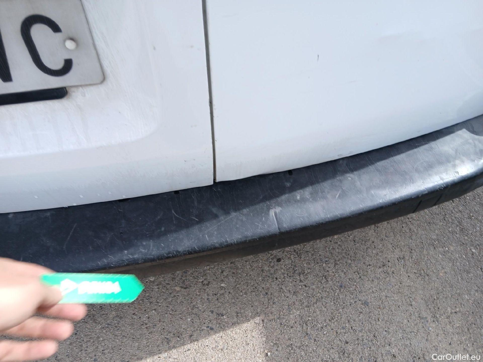  Peugeot  Expert PEUGEOT  / 2016 / 4P / furgón Furgón Premium 1.5 BlueHDi 100 Standard (AC) #22