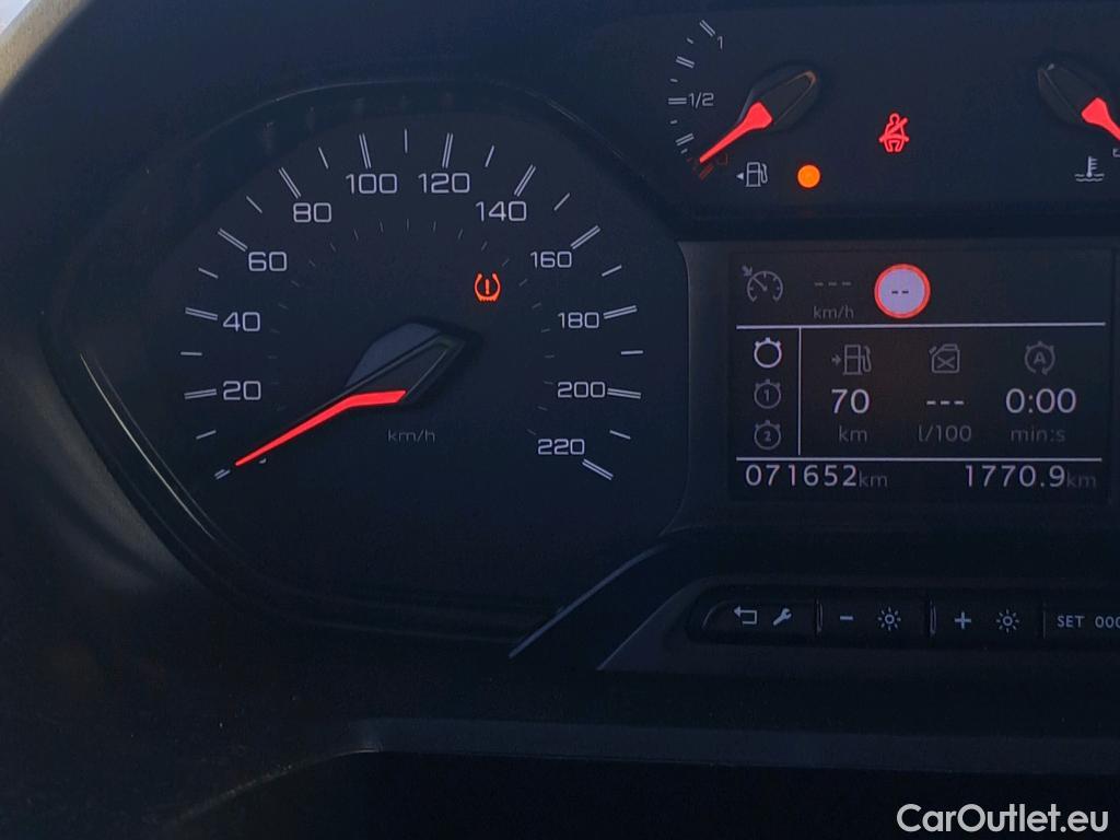  Peugeot  RIFTER PEUGEOT  / 2018 / 5P / combi Active Pack Business Std. BlueHDi 100 #71