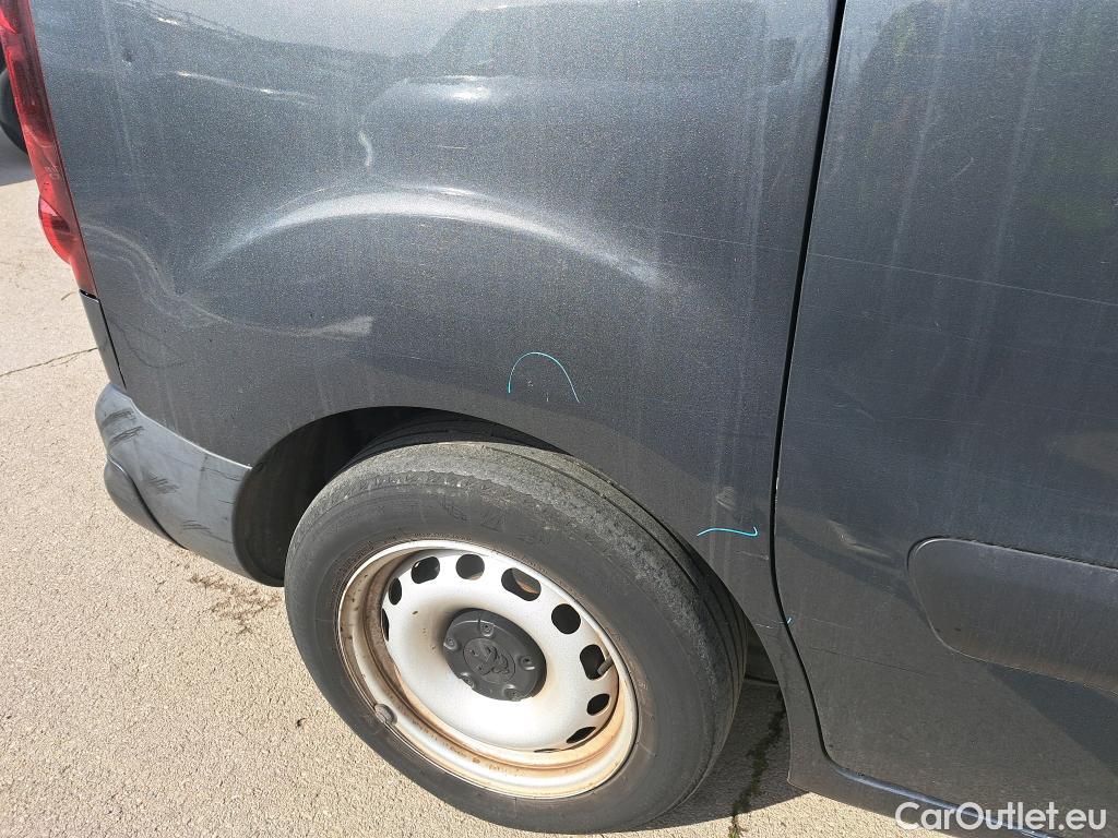  Peugeot  Partner PEUGEOT  / 2015 / 4P / combi TEPEE Access BlueHDi 1.6 HDi 73KW (100) #23