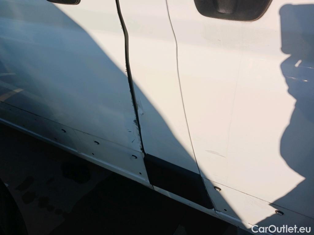  Peugeot  Boxer PEUGEOT  / 2014 / 4P / furgón 335 L2H2 BlueHDi 96KW (130CV) #30