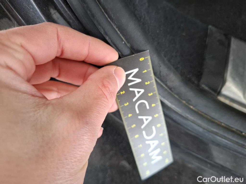  Bmw  Serie 3 Série 3 Touring 318 d Lounge 2.0 150CV BVA8 E6d #4