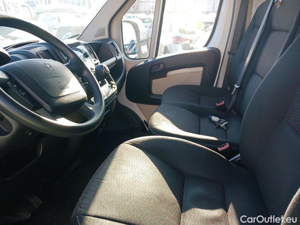  Peugeot  Boxer PEUGEOT  / 2014 / 4P / furgón 335 L2H2 BlueHDi 96KW (130CV) #24