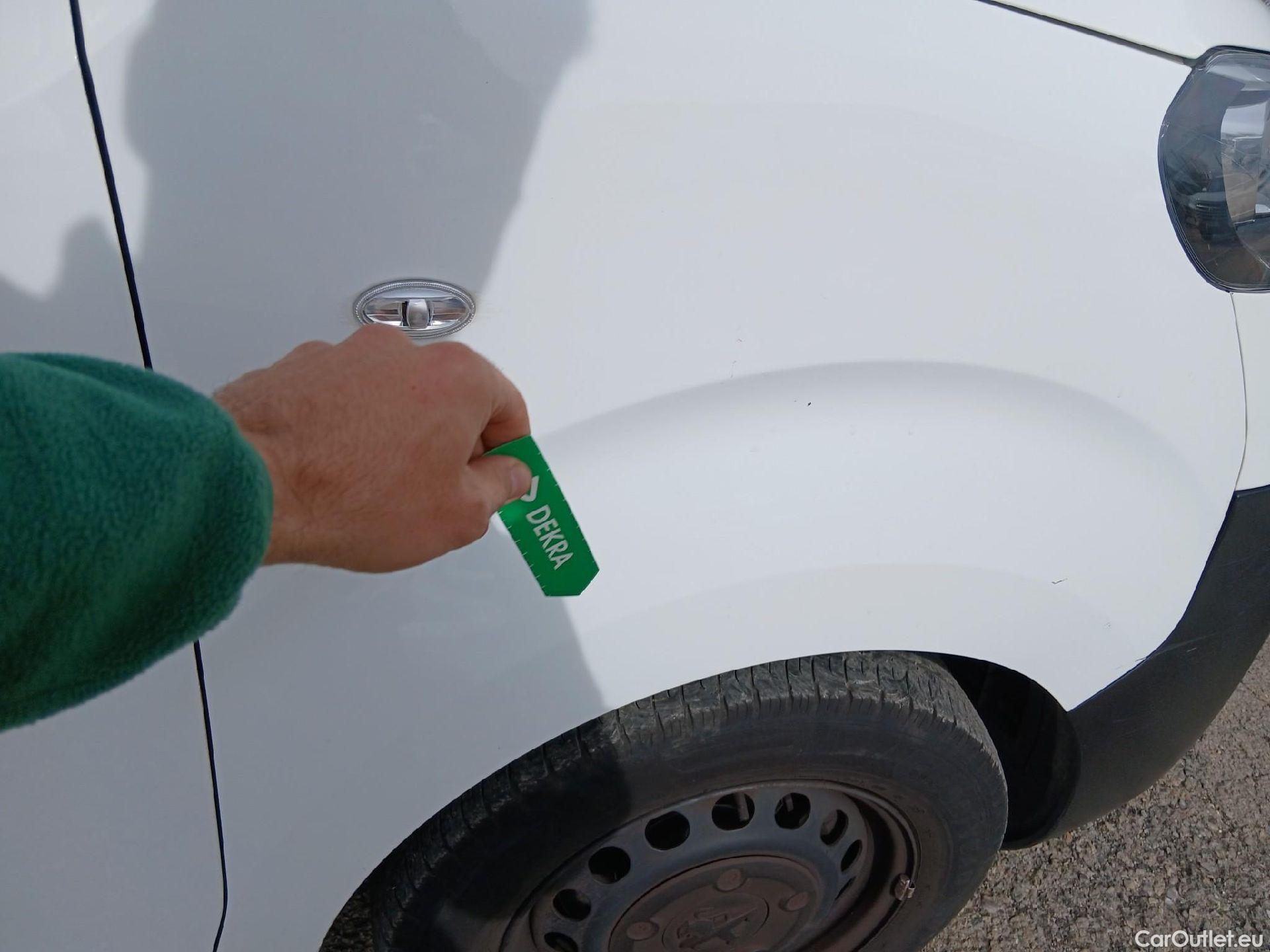  Peugeot  Expert PEUGEOT  / 2016 / 4P / furgón Furgón Premium 1.5 BlueHDi 100 Standard (AC) #33