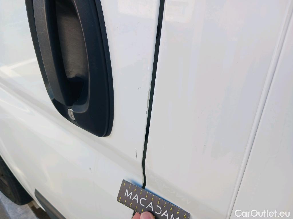  Peugeot  Boxer PEUGEOT  / 2014 / 4P / furgón 335 L2H2 BlueHDi 96KW (130CV) #19