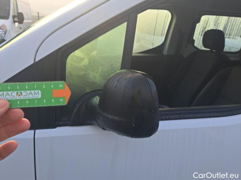  Peugeot  RIFTER PEUGEOT  / 2018 / 5P / combi Active Pack Business Std. BlueHDi 100 #76