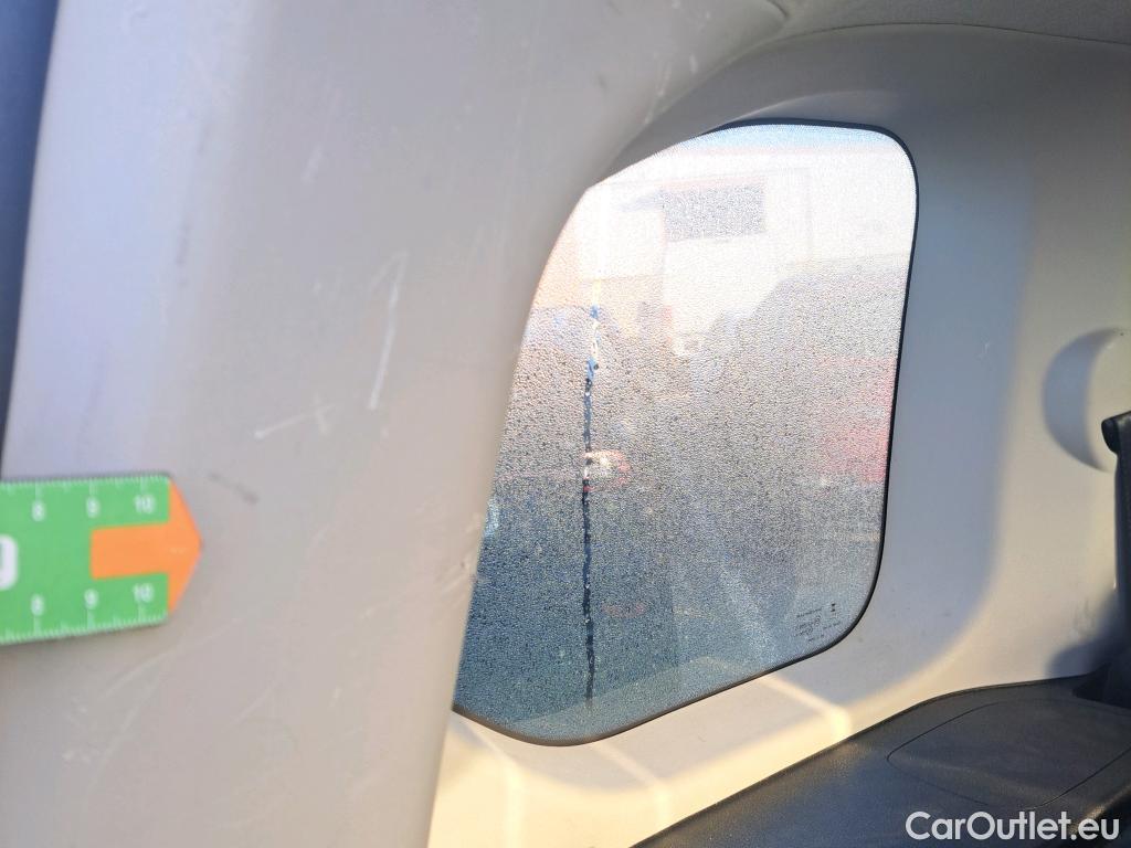  Peugeot  RIFTER PEUGEOT  / 2018 / 5P / combi Active Pack Business Std. BlueHDi 100 #46