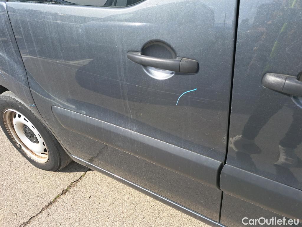  Peugeot  Partner PEUGEOT  / 2015 / 4P / combi TEPEE Access BlueHDi 1.6 HDi 73KW (100) #17