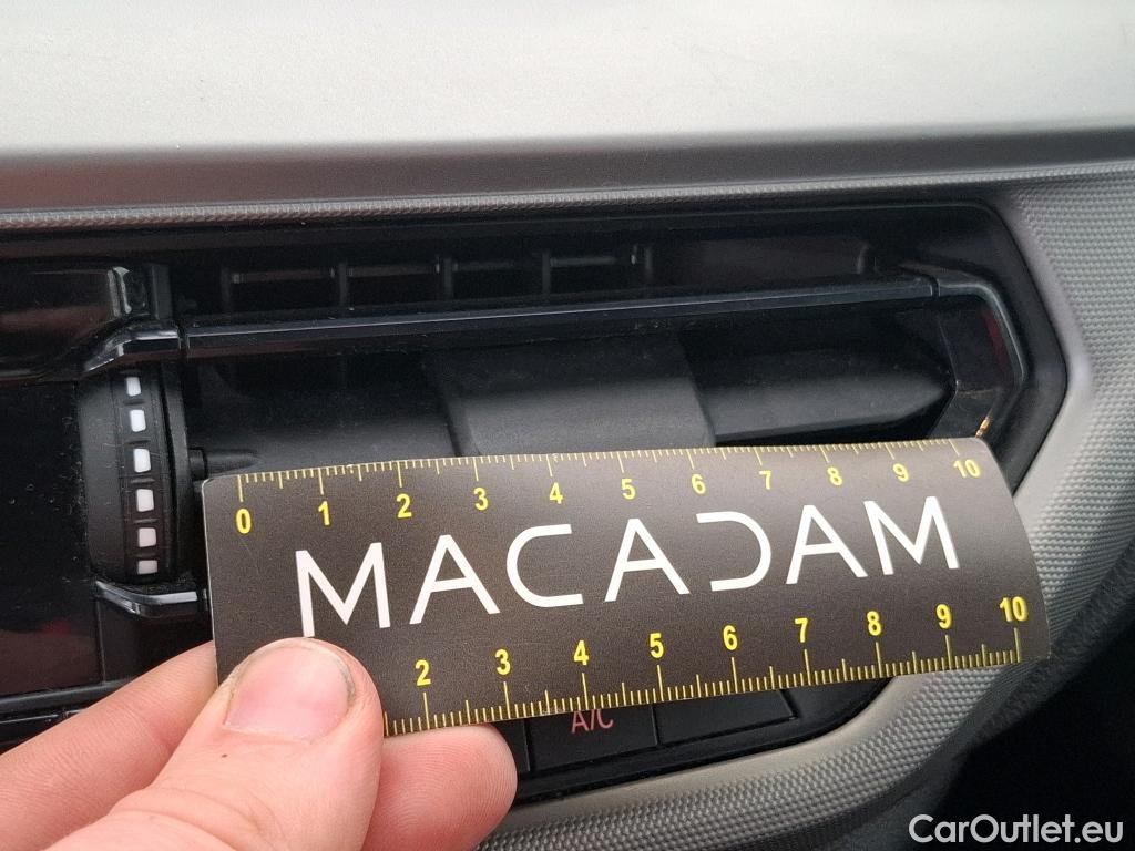  Bmw  Serie 1 Série 1 Berline 118 i Lounge 1.5 140CV BVA7 E6dT #4