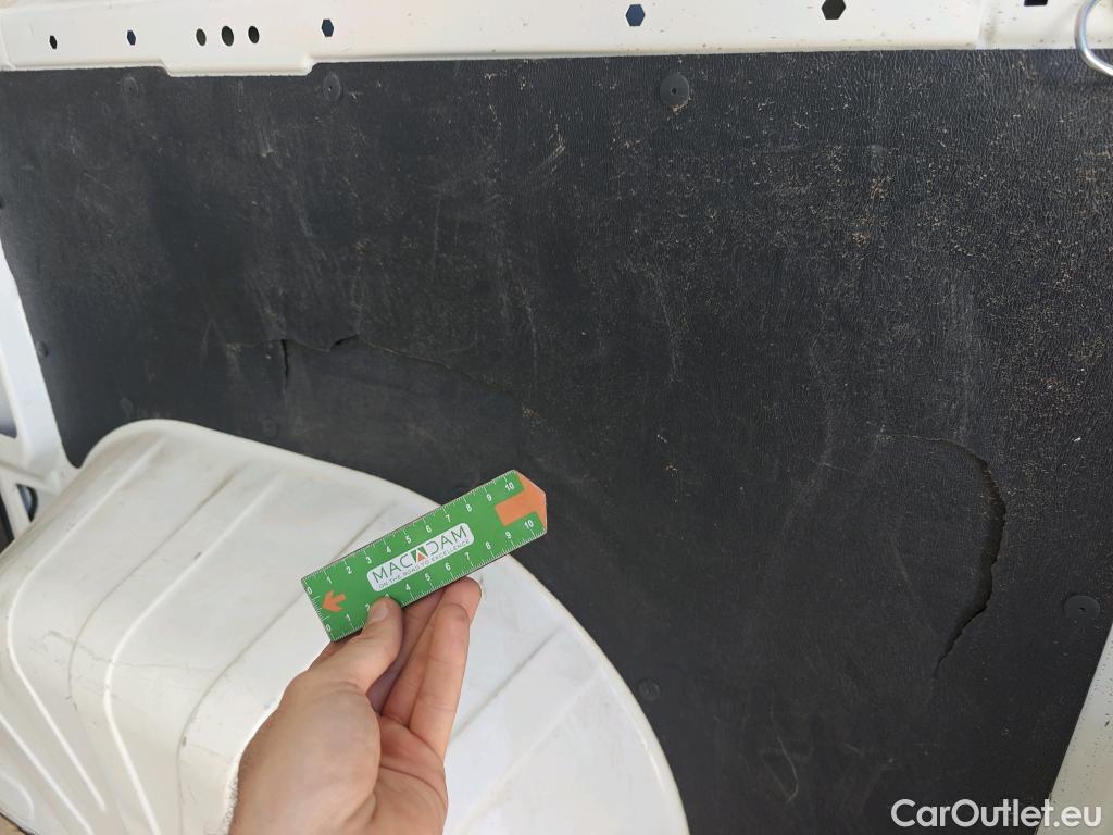  Peugeot  Boxer PEUGEOT  / 2014 / 4P / furgón Pack 330 L1 H1 BHDI 103kW (140CV) S&S #2