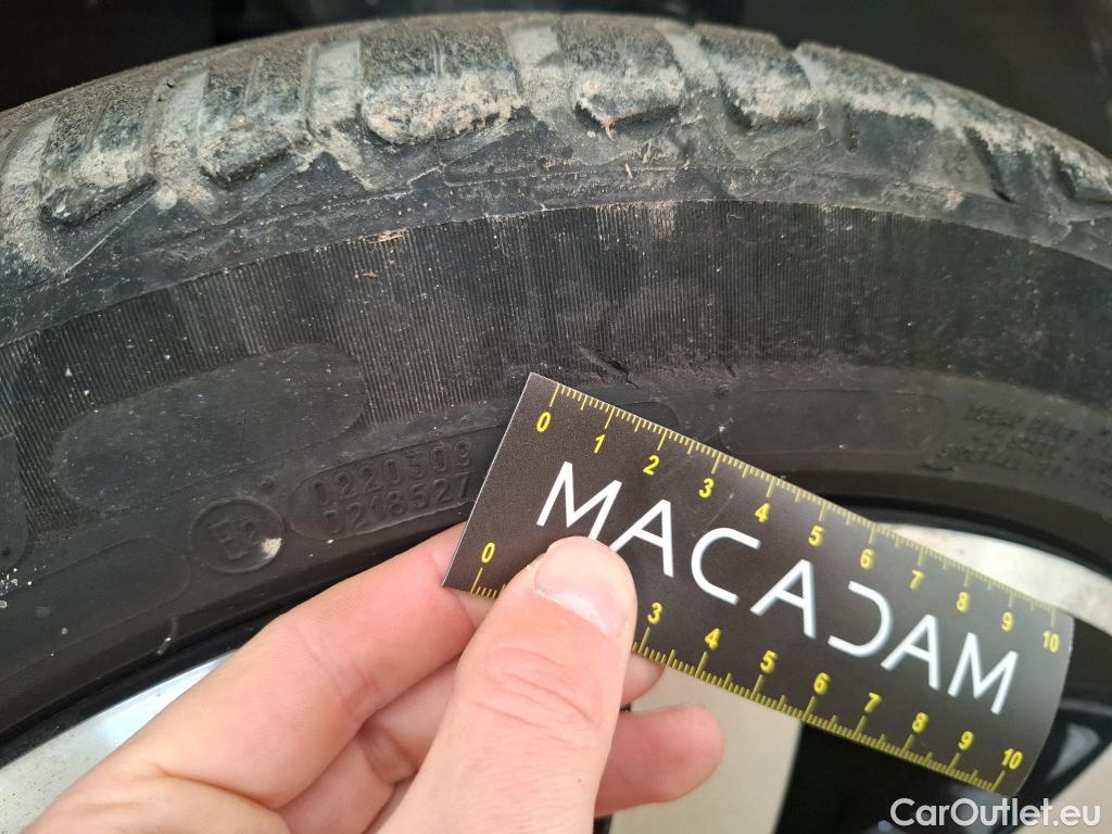  Citroen  C4 Cactus  Shine Business 1.2 PureTech 130CV BVA6 E6d #17