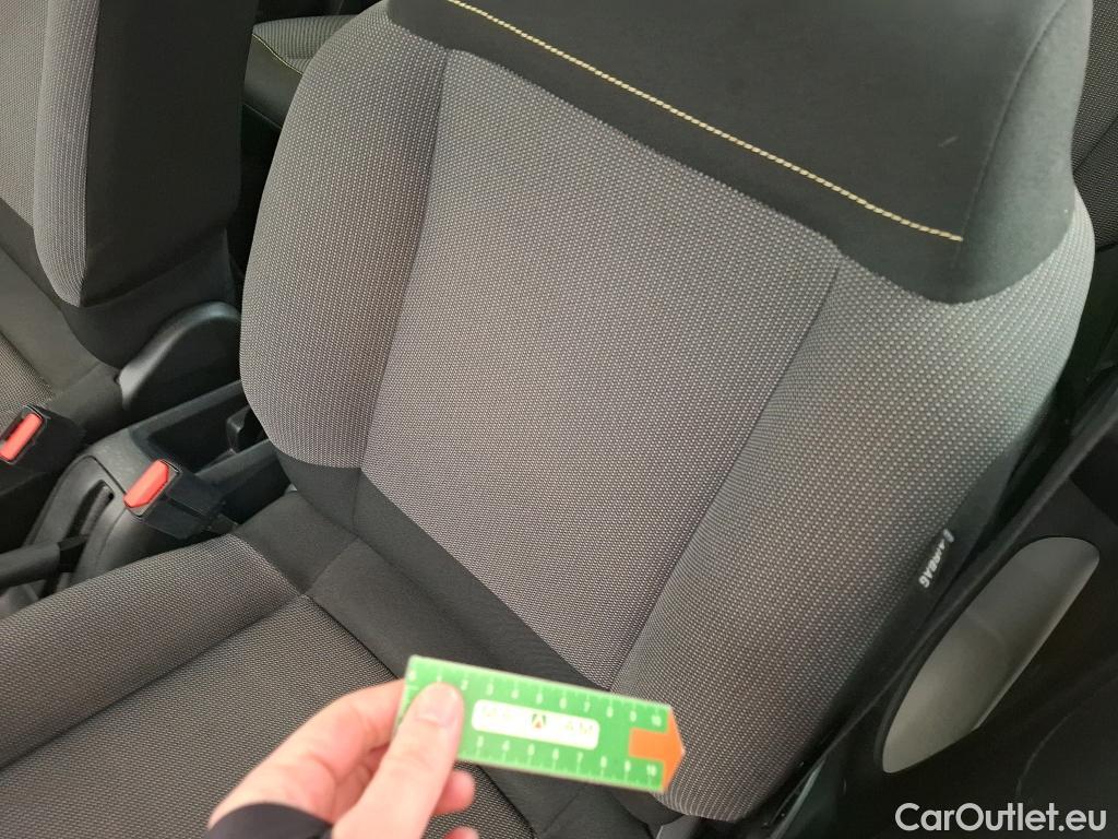  Citroen  C3 CITROEN  5p Berline BlueHDi 75 S&S BVM 83g Feel Business #37